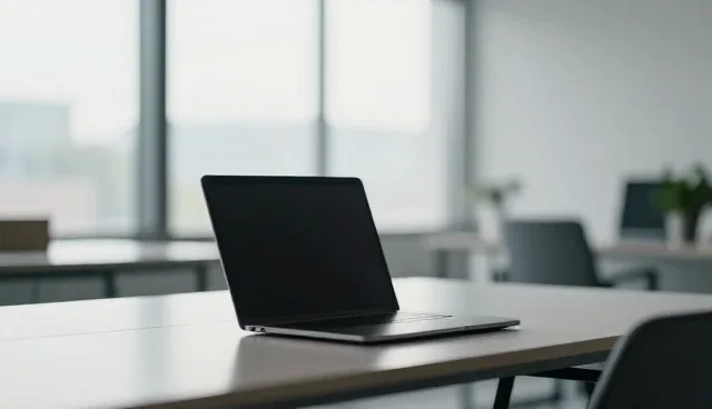 应用开发中的维护策略,如何影响性能与适用条件?